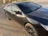 Toyota Camry 2015 года за 12 800 000 тг. в Кокшетау – фото 3