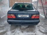 Mercedes-Benz E 320 2000 годаfor5 000 000 тг. в Шымкент – фото 2