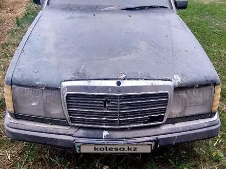 Mercedes-Benz E 230 1991 года за 700 000 тг. в Алматы – фото 2