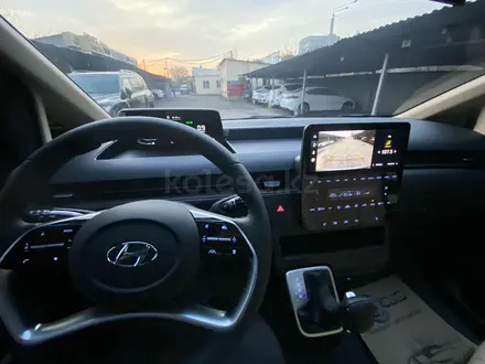 Hyundai Staria 2022 года за 19 000 000 тг. в Алматы – фото 20