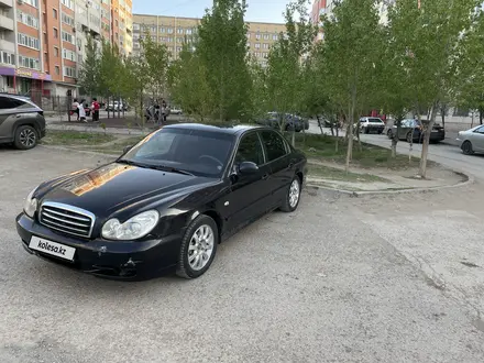 Hyundai Sonata 2006 года за 2 400 000 тг. в Актобе – фото 3