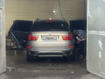 BMW X5 2013 года за 10 288 000 тг. в Астана – фото 2