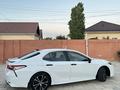 Toyota Camry 2018 года за 7 400 000 тг. в Жанаозен – фото 4