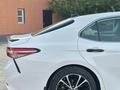 Toyota Camry 2018 года за 7 400 000 тг. в Жанаозен – фото 9