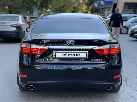 Lexus ES 250 2014 года за 14 000 000 тг. в Актобе – фото 4