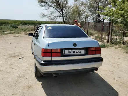 Volkswagen Vento 1993 года за 820 000 тг. в Казалинск – фото 2