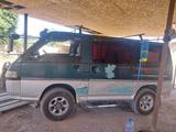 Mitsubishi Delica 1994 годаfor1 300 000 тг. в Алматы – фото 4