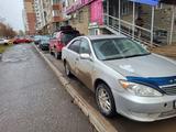 Toyota Camry 2004 года за 3 600 000 тг. в Астана – фото 3