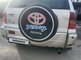 Toyota RAV4 2001 года за 4 500 000 тг. в Шымкент – фото 2