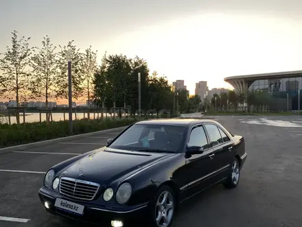 Mercedes-Benz E 320 2000 года за 4 100 000 тг. в Астана – фото 5