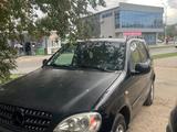 Mercedes-Benz ML 320 1998 года за 3 150 000 тг. в Астана – фото 2