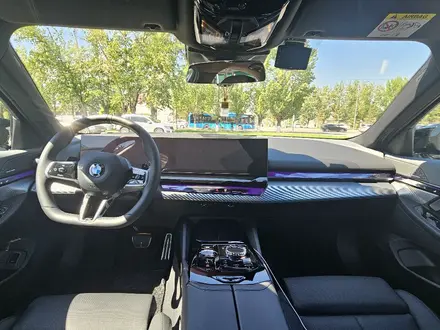 BMW 530 2025 года за 44 000 000 тг. в Астана – фото 11