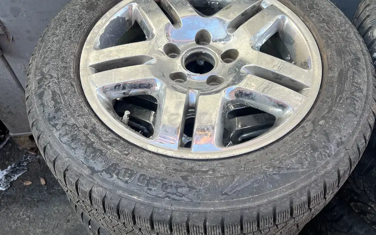 Резину с дисками R18 за 220 000 тг. в Алматы