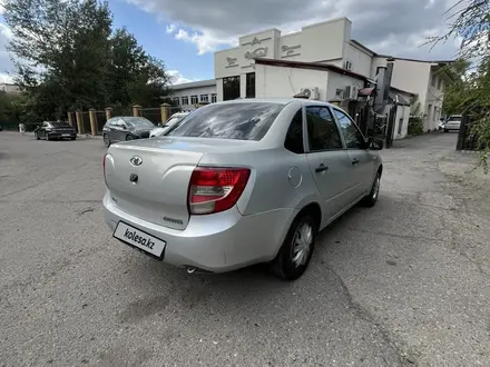 ВАЗ (Lada) Granta 2190 2013 года за 2 600 000 тг. в Усть-Каменогорск – фото 2