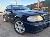 Mercedes-Benz C 200 1994 года за 2 150 000 тг. в Атбасар – фото 2