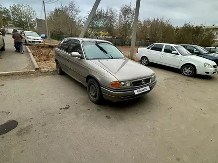 Opel Astra 1995 года за 1 150 000 тг. в Уральск – фото 2