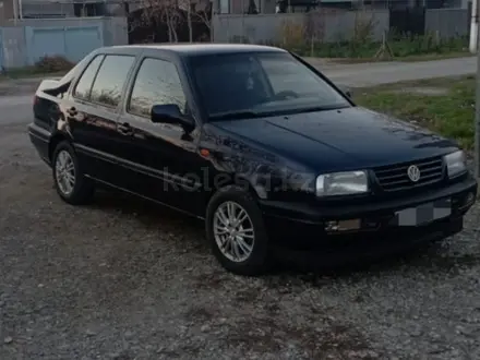 Volkswagen Vento 1992 года за 2 000 000 тг. в Тараз