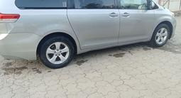Toyota Sienna 2011 года за 6 800 000 тг. в Актобе – фото 4