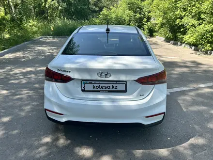 Hyundai Accent 2017 года за 6 450 000 тг. в Усть-Каменогорск – фото 4