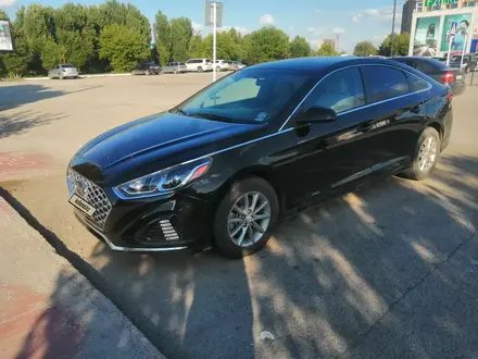 Hyundai Sonata 2019 года за 5 800 000 тг. в Актобе – фото 2