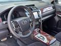 Toyota Camry 2013 года за 8 900 000 тг. в Актобе – фото 14