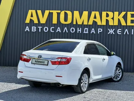 Toyota Camry 2013 года за 8 900 000 тг. в Актобе – фото 3
