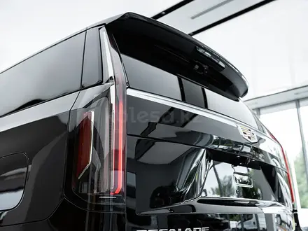Cadillac Escalade Premium Luxury Platinum 2023 года за 89 000 000 тг. в Актобе – фото 38