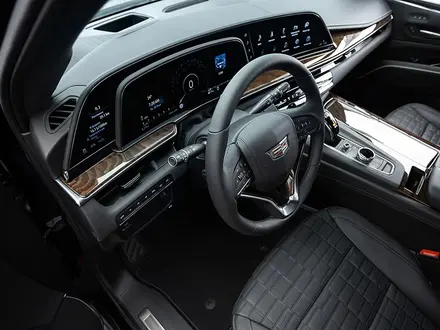 Cadillac Escalade Premium Luxury Platinum 2023 года за 89 000 000 тг. в Актобе – фото 8