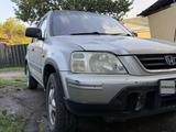 Honda CR-V 1996 годаүшін1 950 000 тг. в Алматы