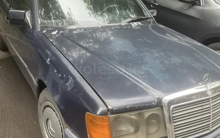Mercedes-Benz E 220 1991 года за 1 800 000 тг. в Алматы