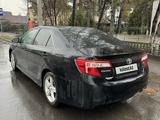 Toyota Camry 2014 года за 9 100 000 тг. в Алматы – фото 2