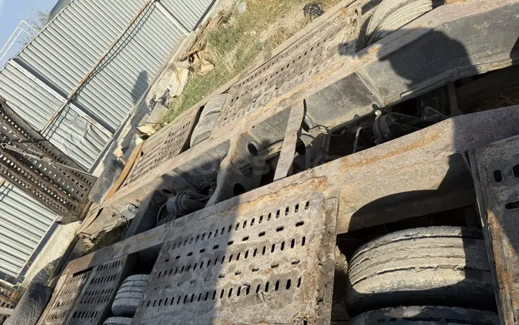 ЧМЗАП  Низкорамные 1990 года за 3 000 000 тг. в Алматы