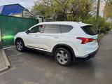 Hyundai Santa Fe 2021 годаүшін13 500 000 тг. в Уральск