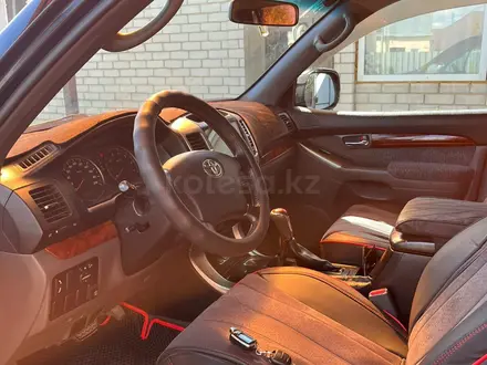 Toyota Land Cruiser Prado 2006 года за 8 300 000 тг. в Актобе – фото 4
