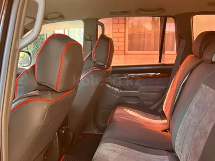 Toyota Land Cruiser Prado 2006 года за 8 300 000 тг. в Актобе – фото 8