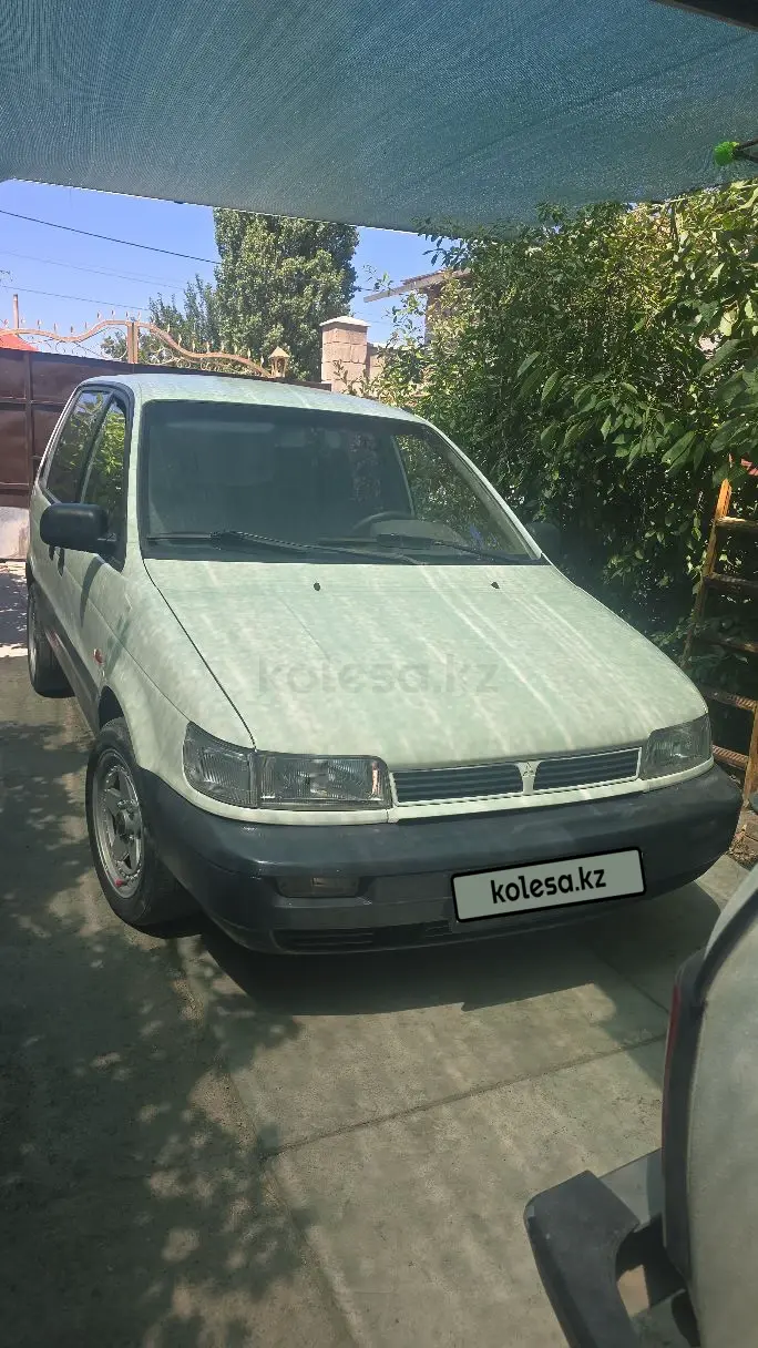 Mitsubishi Space Runner, 1991