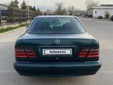 Mercedes-Benz E 230 1996 года за 2 299 999 тг. в Алматы – фото 2