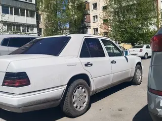Mercedes-Benz E-Class, 1994