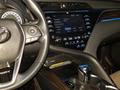 Toyota Camry 2019 года за 13 600 000 тг. в Атырау – фото 5