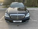 Mercedes-Benz S 500 2009 года за 13 500 000 тг. в Астана