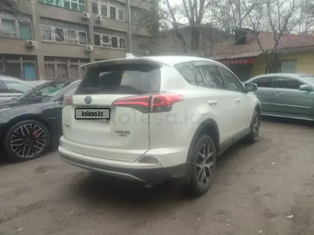 Toyota RAV4 2018 года за 13 500 000 тг. в Алматы – фото 6