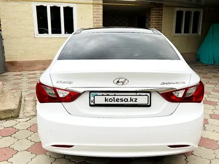 Hyundai Sonata 2011 года за 6 700 000 тг. в Тараз – фото 2