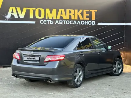 Toyota Camry 2010 года за 7 300 000 тг. в Атырау – фото 6