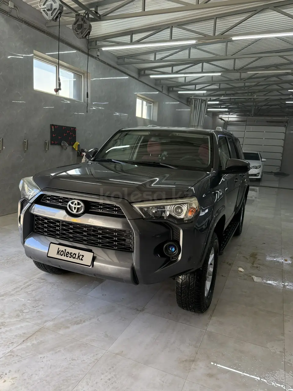 Toyota 4Runner, 2015