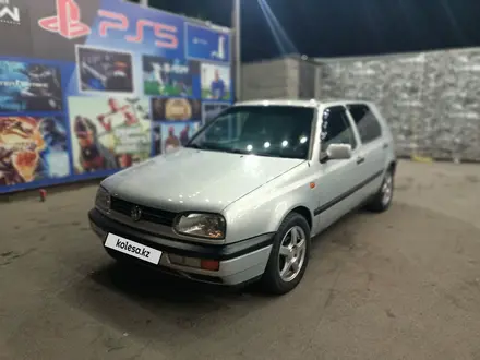 Volkswagen Golf 1992 года за 1 900 000 тг. в Алматы