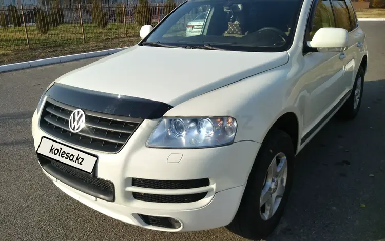 Volkswagen Touareg 2005 годаfor5 350 000 тг. в Тараз