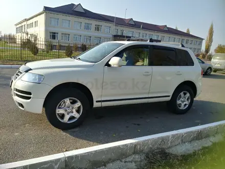 Volkswagen Touareg 2005 года за 5 350 000 тг. в Тараз – фото 5