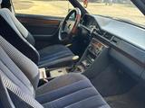 Mercedes-Benz E 300 1989 года за 1 500 000 тг. в Алматы