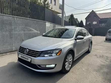 Volkswagen Passat 2014 года за 6 900 000 тг. в Алматы