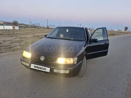 Volkswagen Passat 1994 года за 1 690 000 тг. в Караганда – фото 2